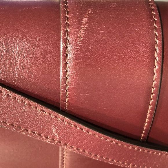 Gucci GG Marmont Small Shoulder Bag Red - Picture 7 of 7